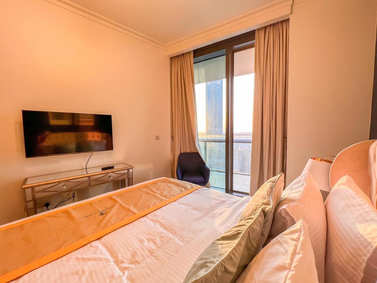 Cosmos Living Downtown Dubai Apartment Exterior photo